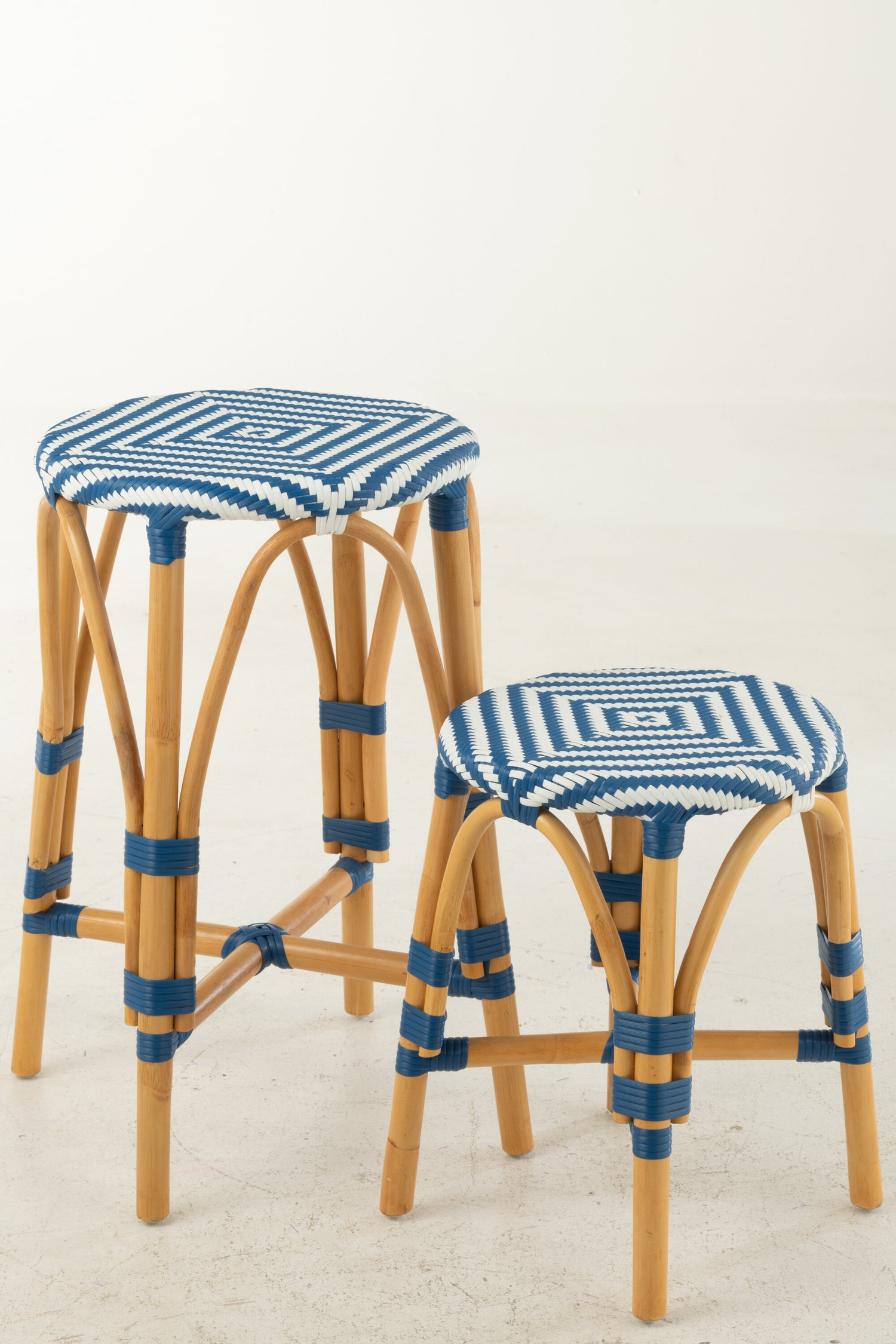 Kruk Rotan Blauw/Wit Groot