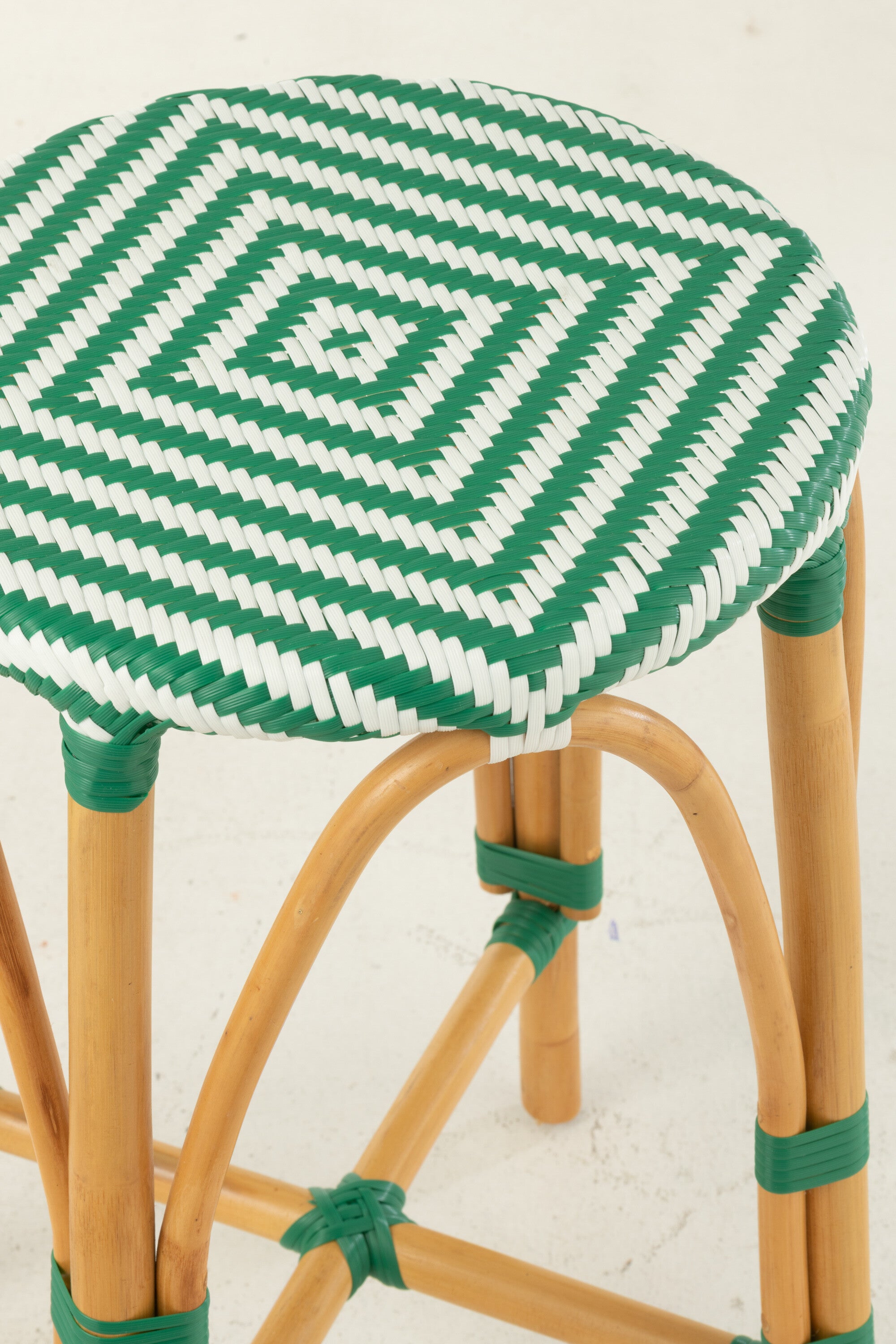 Kruk Rotan Donkergroen Groot