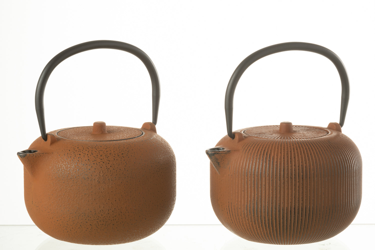 Doos van 1 theepot metaal bruin assortiment 2