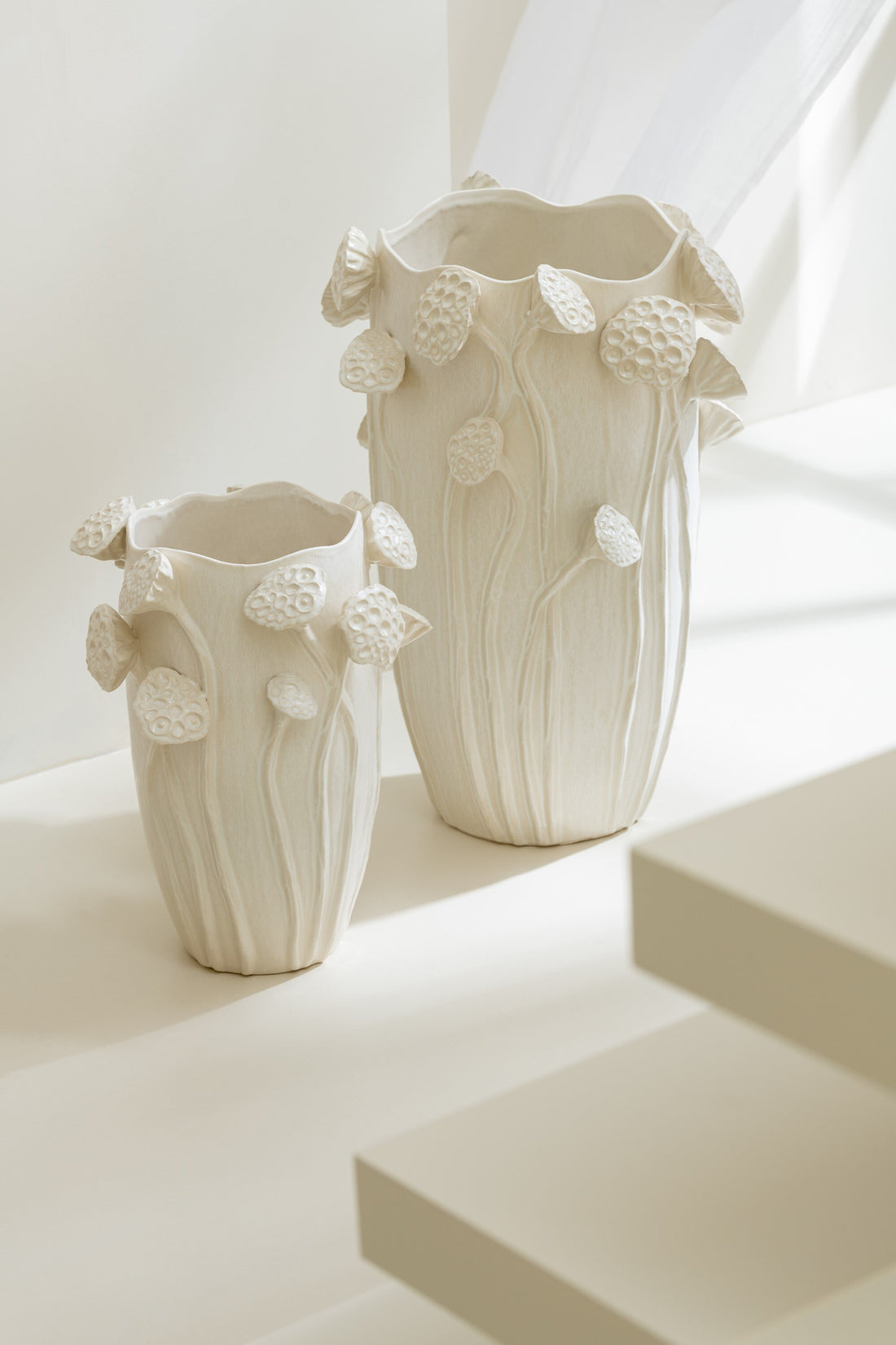 Vaas Botanica Lotus Pod Klei Beige Klein