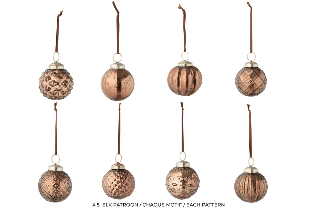 Doos van 40 kerstballen 8 patronen glas bruin