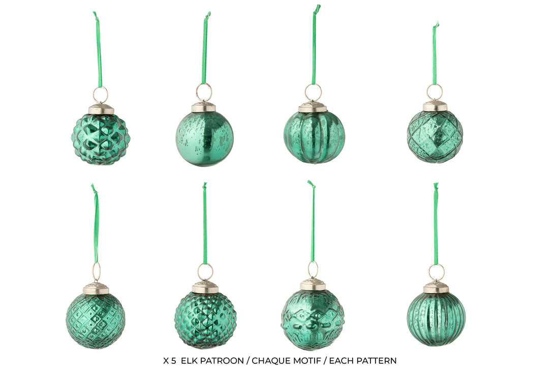 Doos met 40 kerstballen 8 patronen glas groen