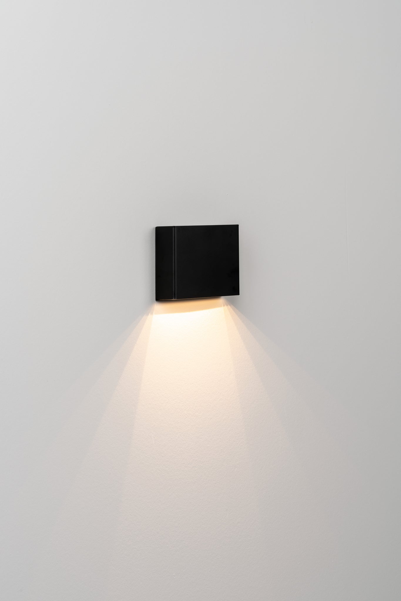 O-tel wandlamp LED-printplaat gestructureerd zwart