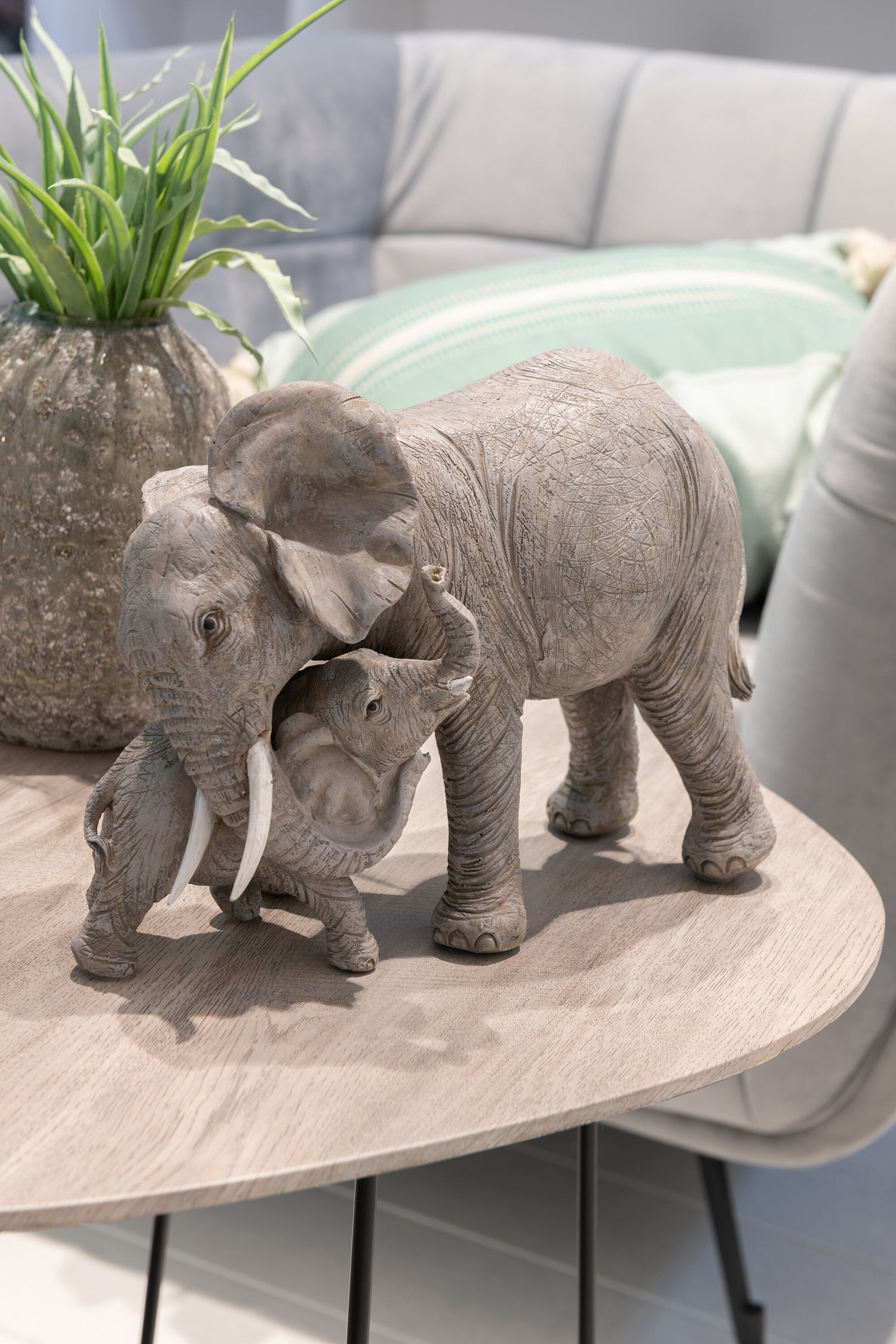 J-Line Olifant Knuffel decoratie - beeld/ figuren - polyresin - grijs