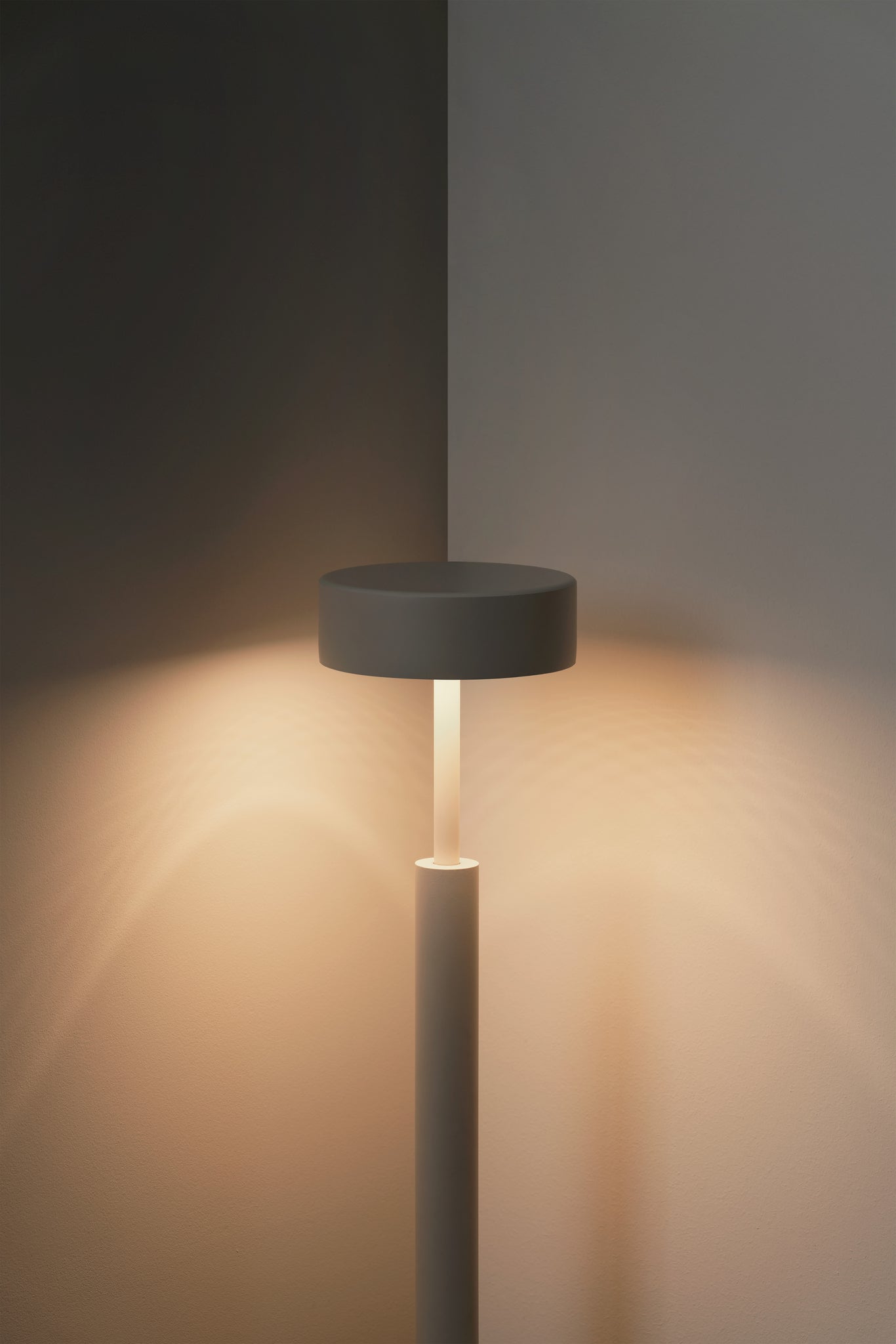 Peak tafellamp LED-printplaat, minkkleurig met structuur