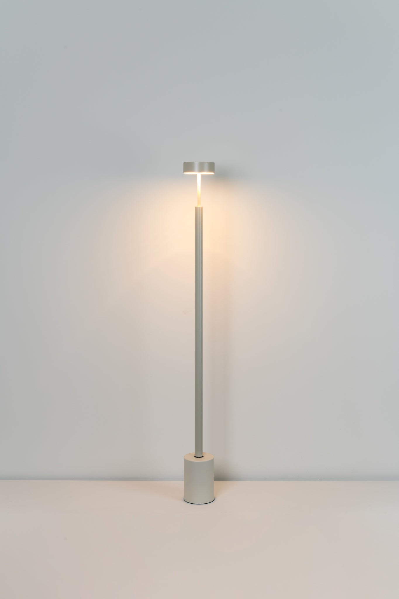 Peak vloerlamp H.130 cm led-pcb getextureerd mink