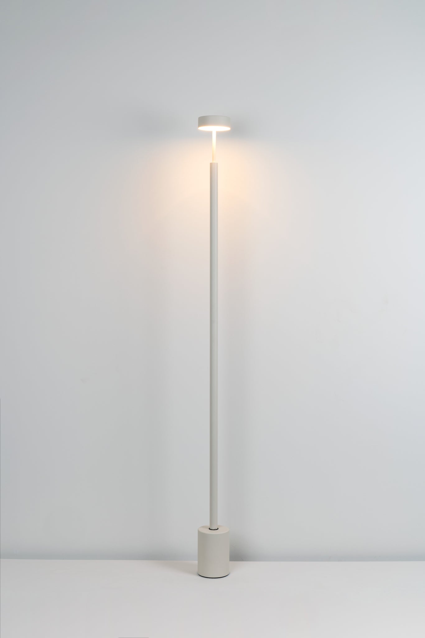 Peak Vloerlamp H.170 cm LED PCB Gestructureerd mink