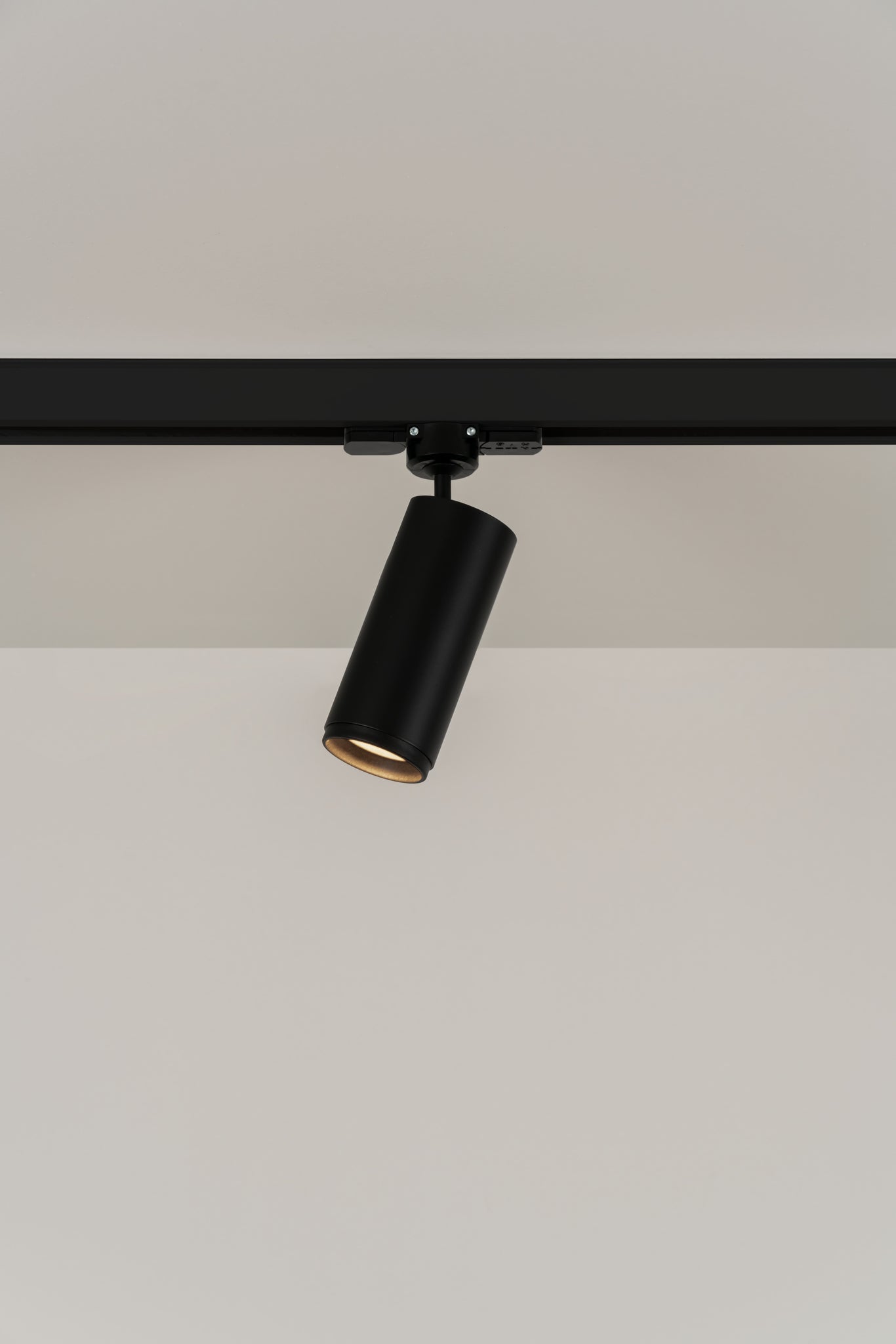 Haul 55 railspot 3P GU10 zwart met structuur