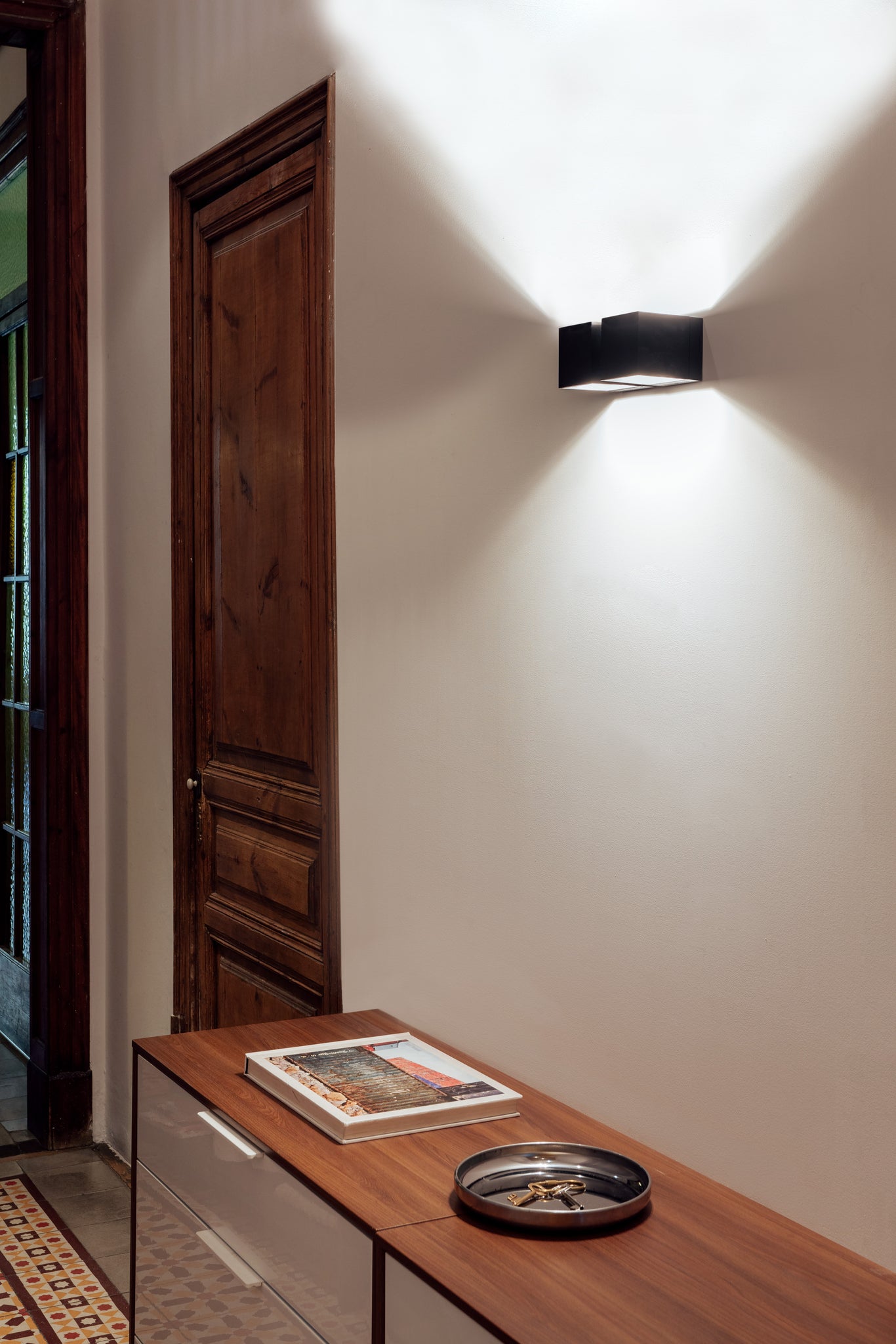 Dau 80 wandlamp 4 x LED DOB geborsteld zwart aluminium