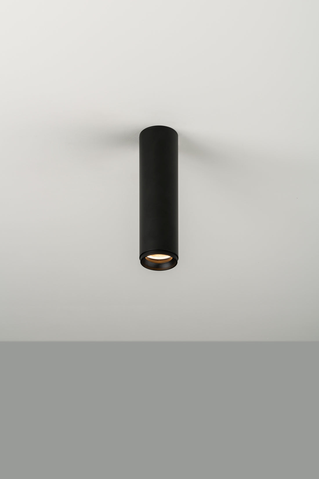 Haul 55 plafondlamp H. 21 cm GU10 gestructureerd zwart