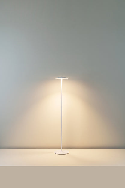 Pla vloerlamp 120 wit met structuur