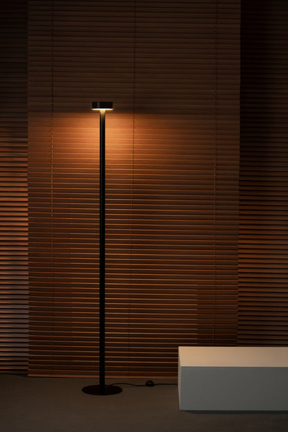 Peak Lane Vloerlamp H.170 cm LED PCB Gestructureerd zwart