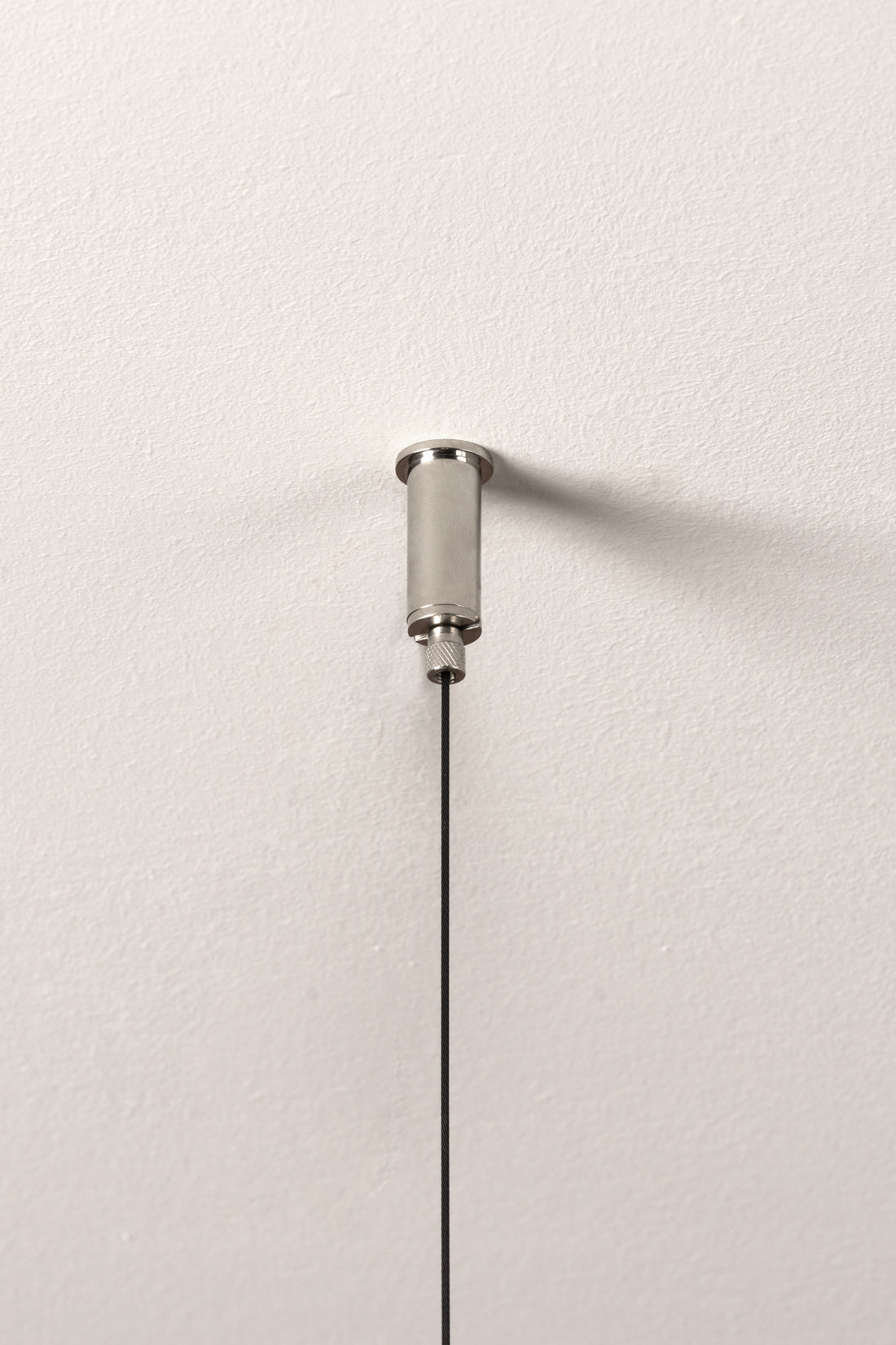 Astros hang- en vloerlamp, gestructureerd zwart