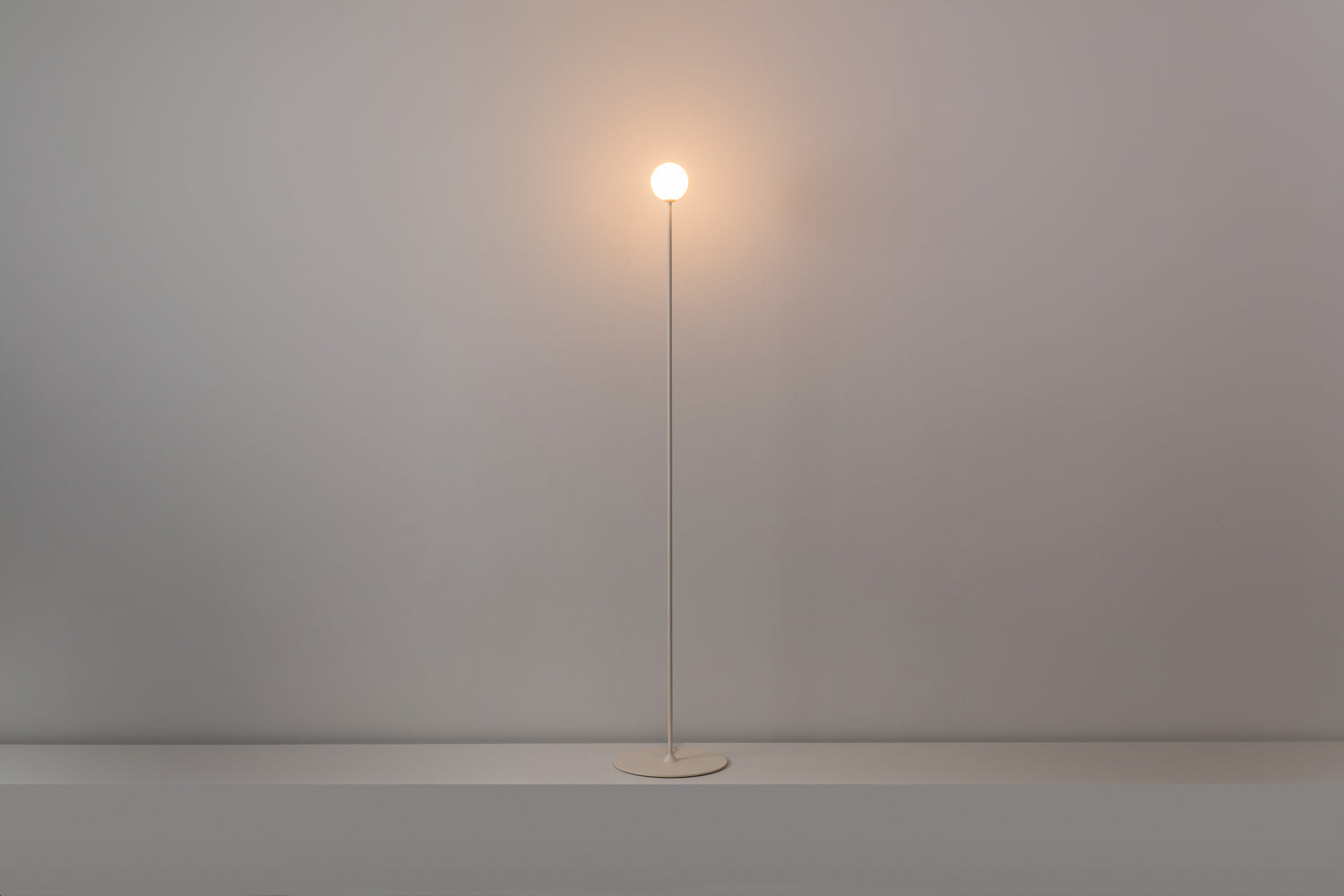 Symphony vloerlamp G9 H. 130 cm getextureerde mink