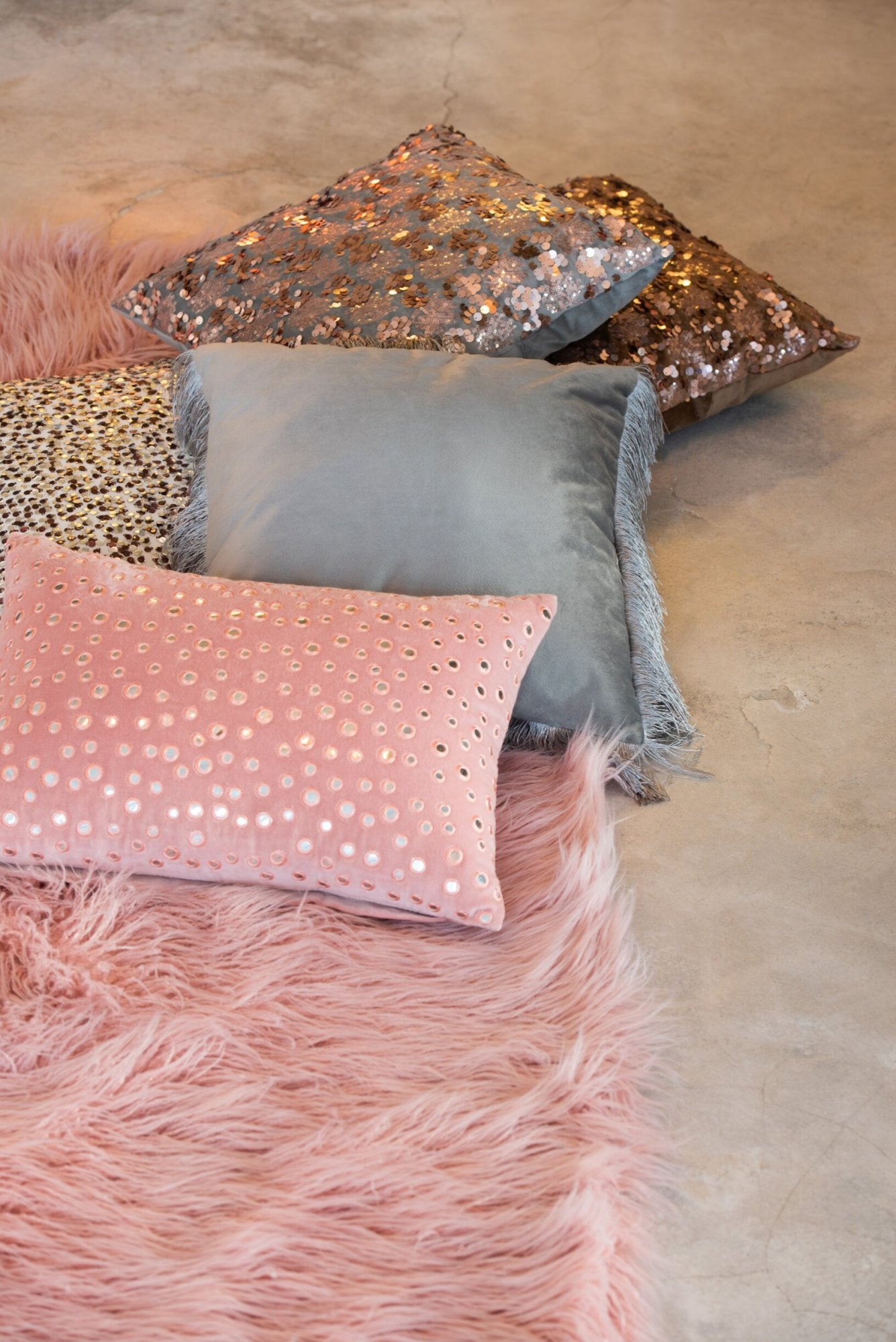 J-Line Kussen Paillet Velvet Grijs/Roze