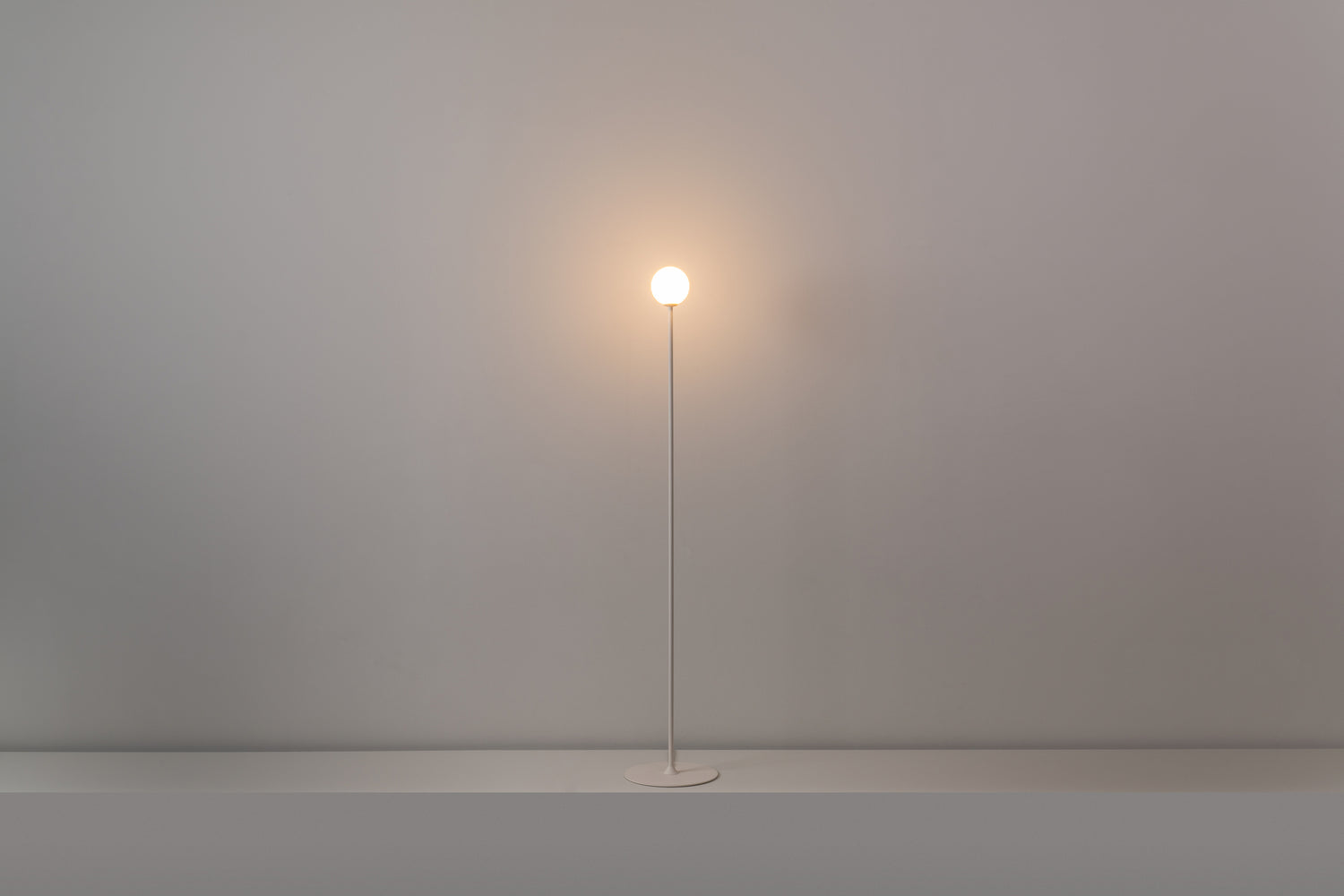 Symphony vloerlamp G9 H. 160 cm gestructureerd mink