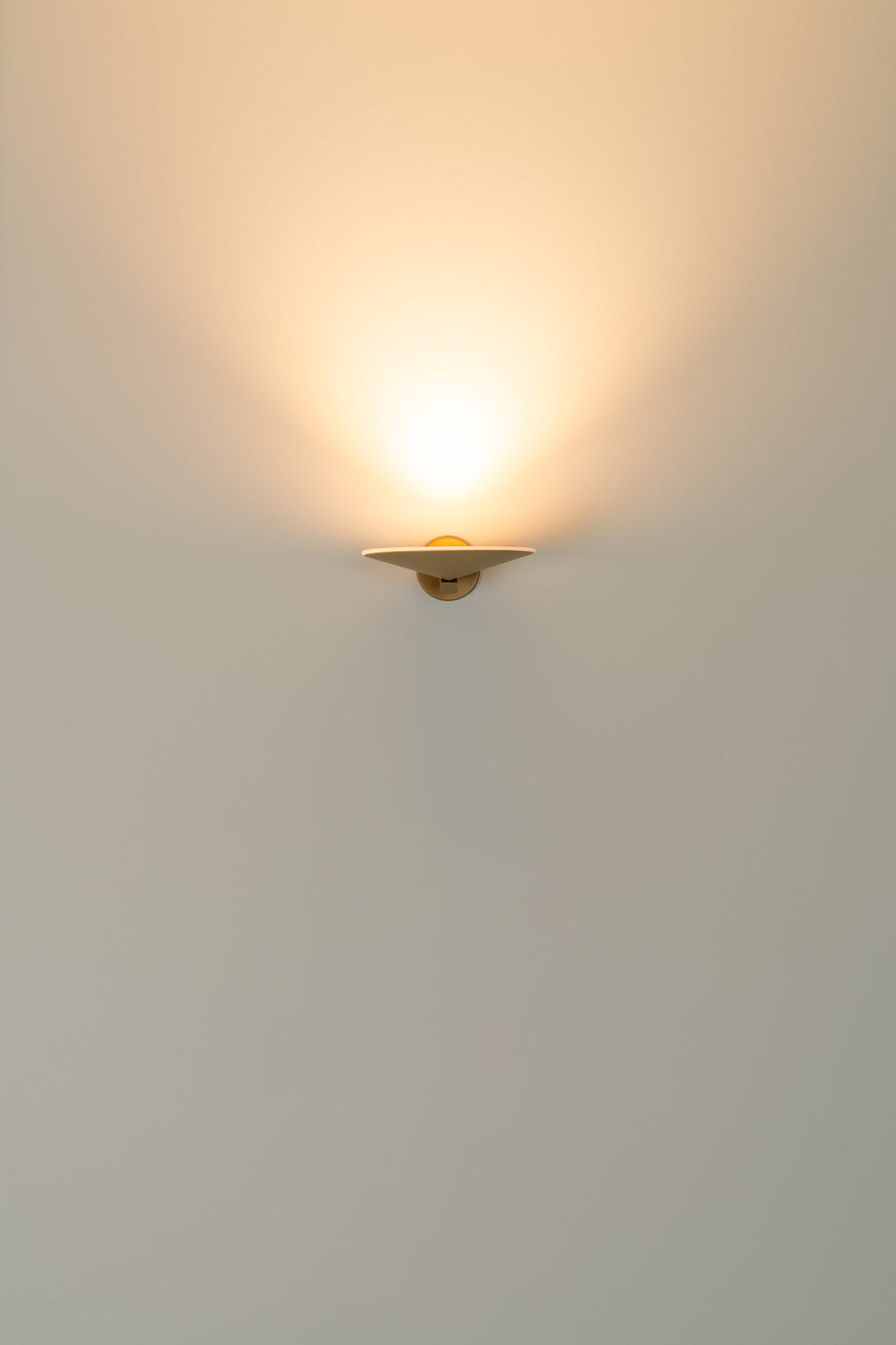 Pla wandlamp LED metallic goud