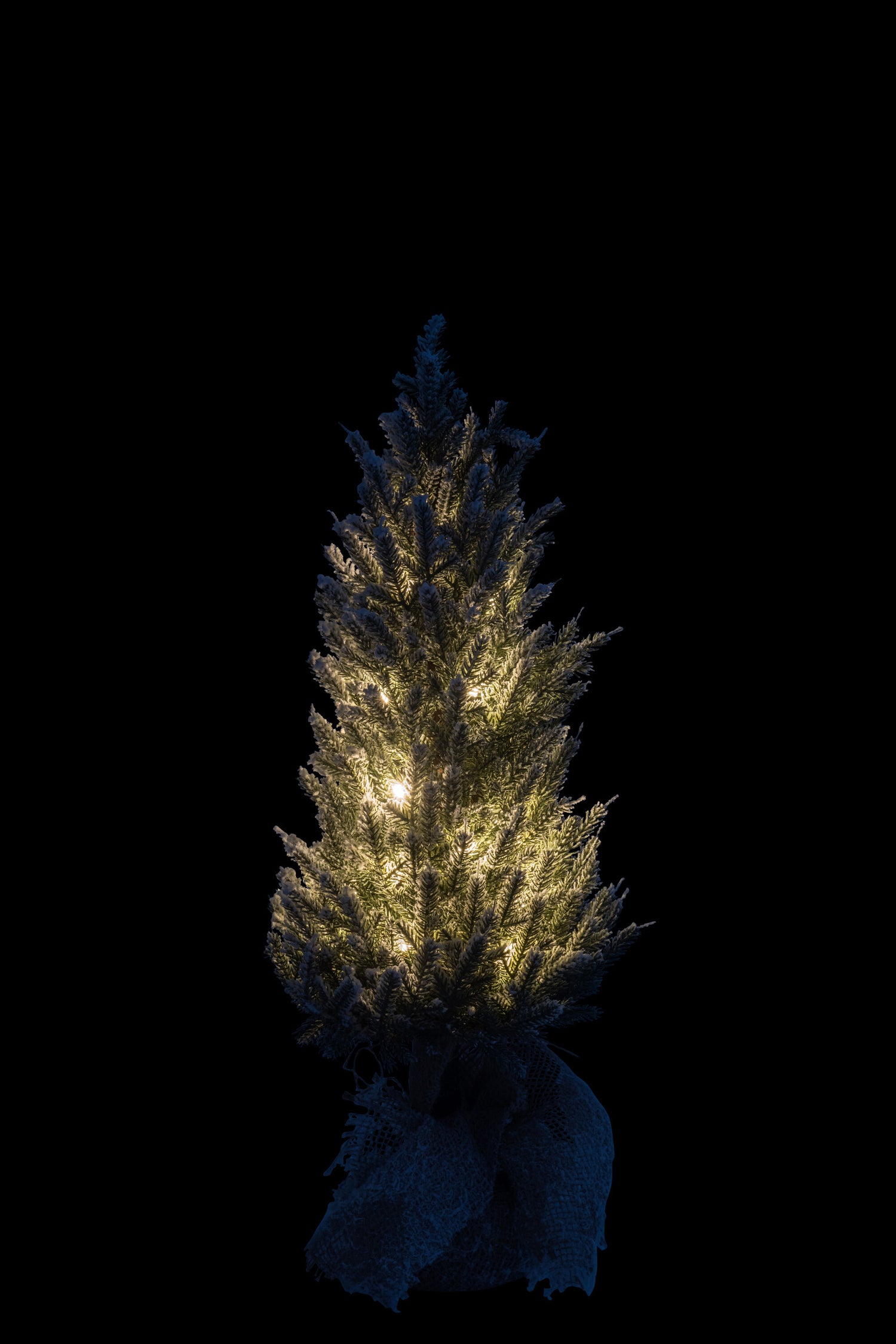 J-Line Christmas Tree+Led+Pot Jute Plastic Snowy Green Medium