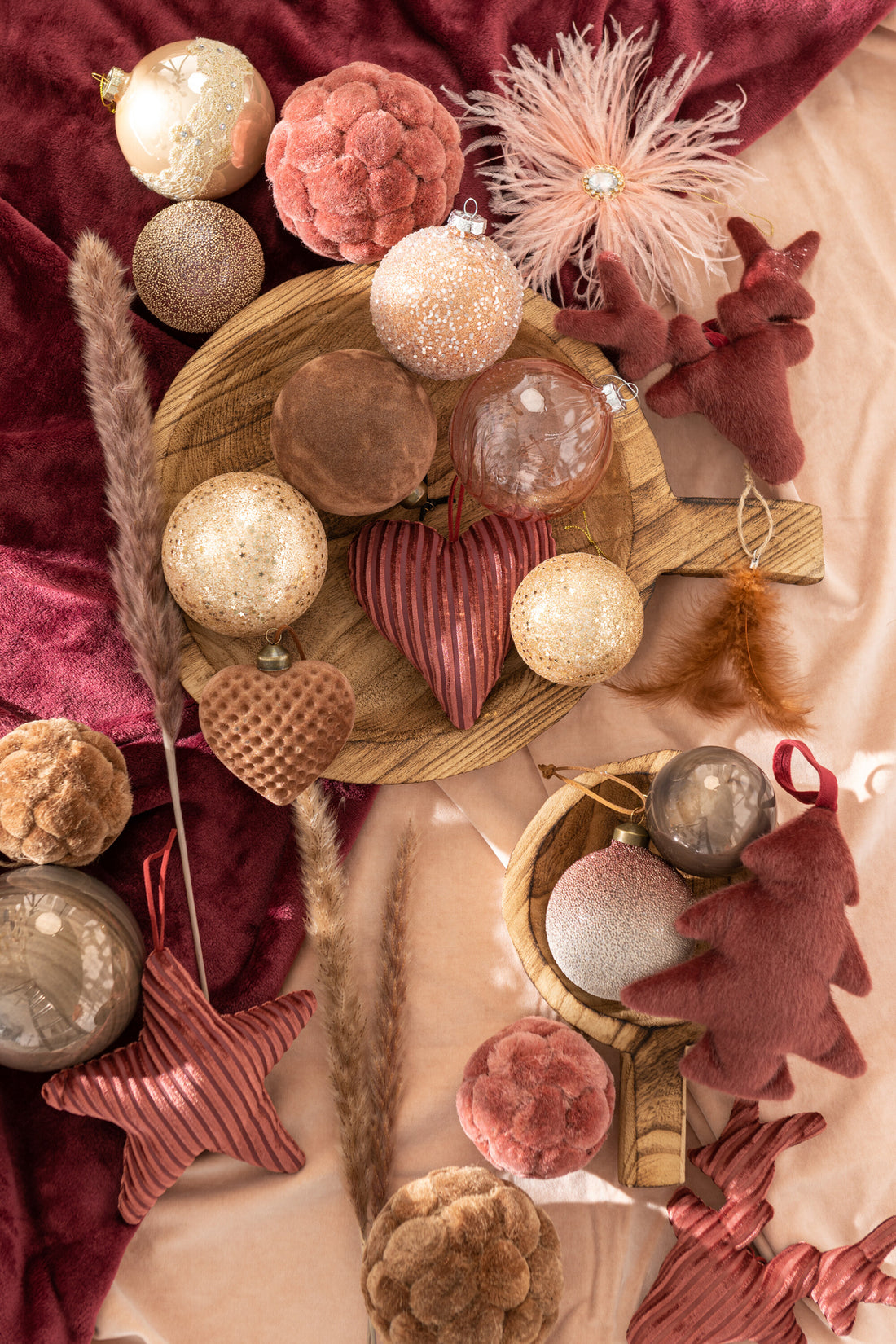 Doos van 4 kerstbal glas antiek bruin groot