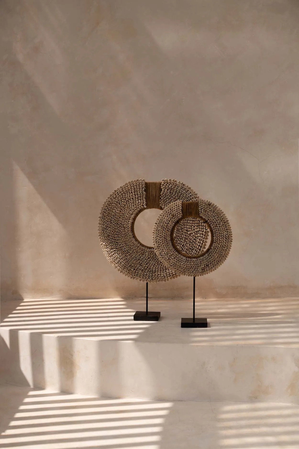 De Shell Réunion on Stand - Natural