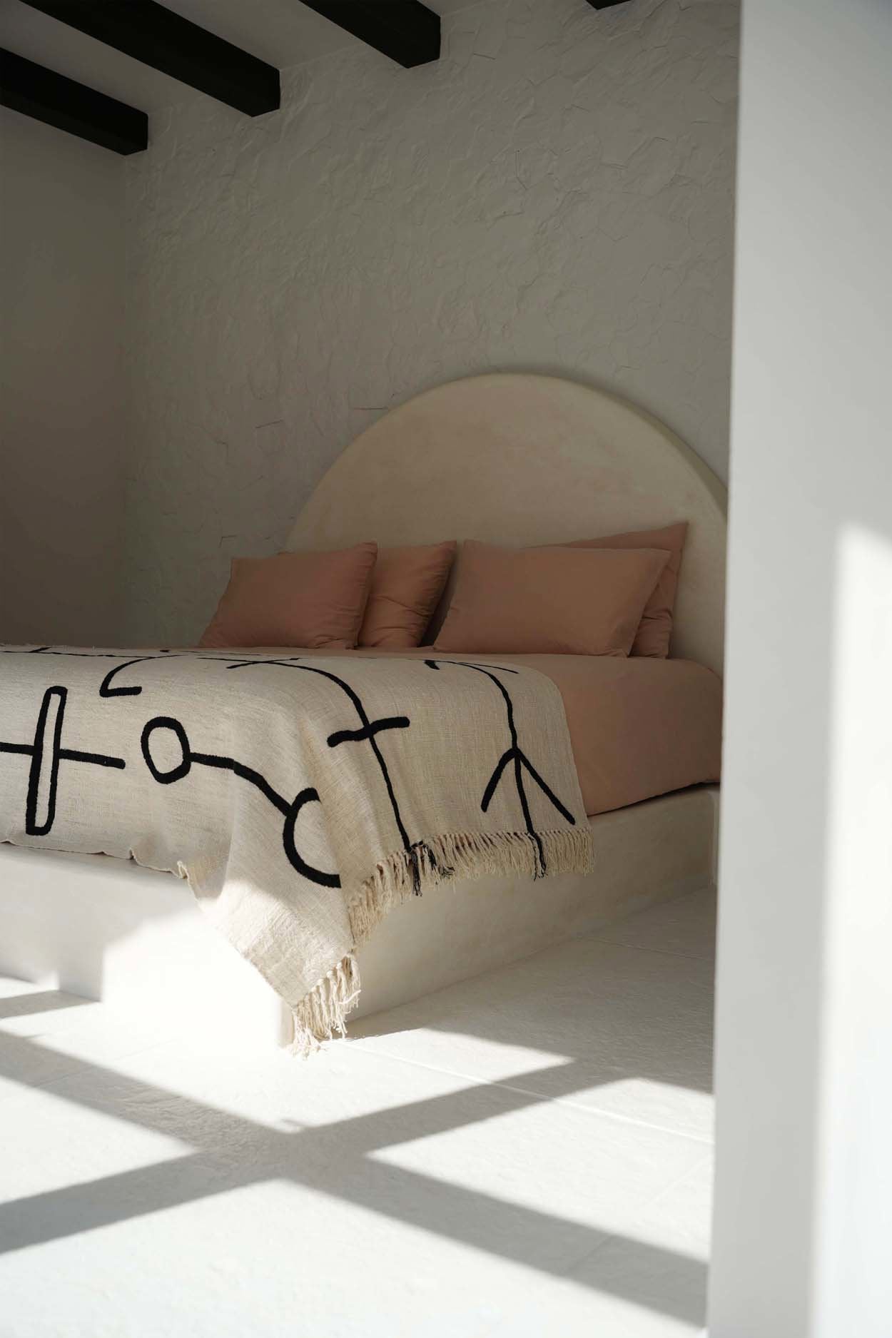 De Evil Eye Bed Throw - Natural Black