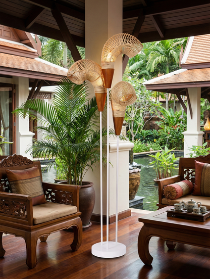 Belvivere Cirella Floorlamp – Organisch Design van Rotan (180 cm)