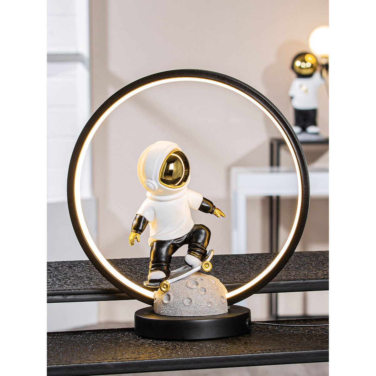 Tafellamp Astronaut in ring H.33 cm