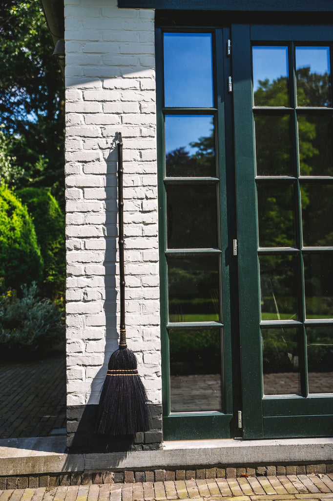 De Grote Bezem - Zwart