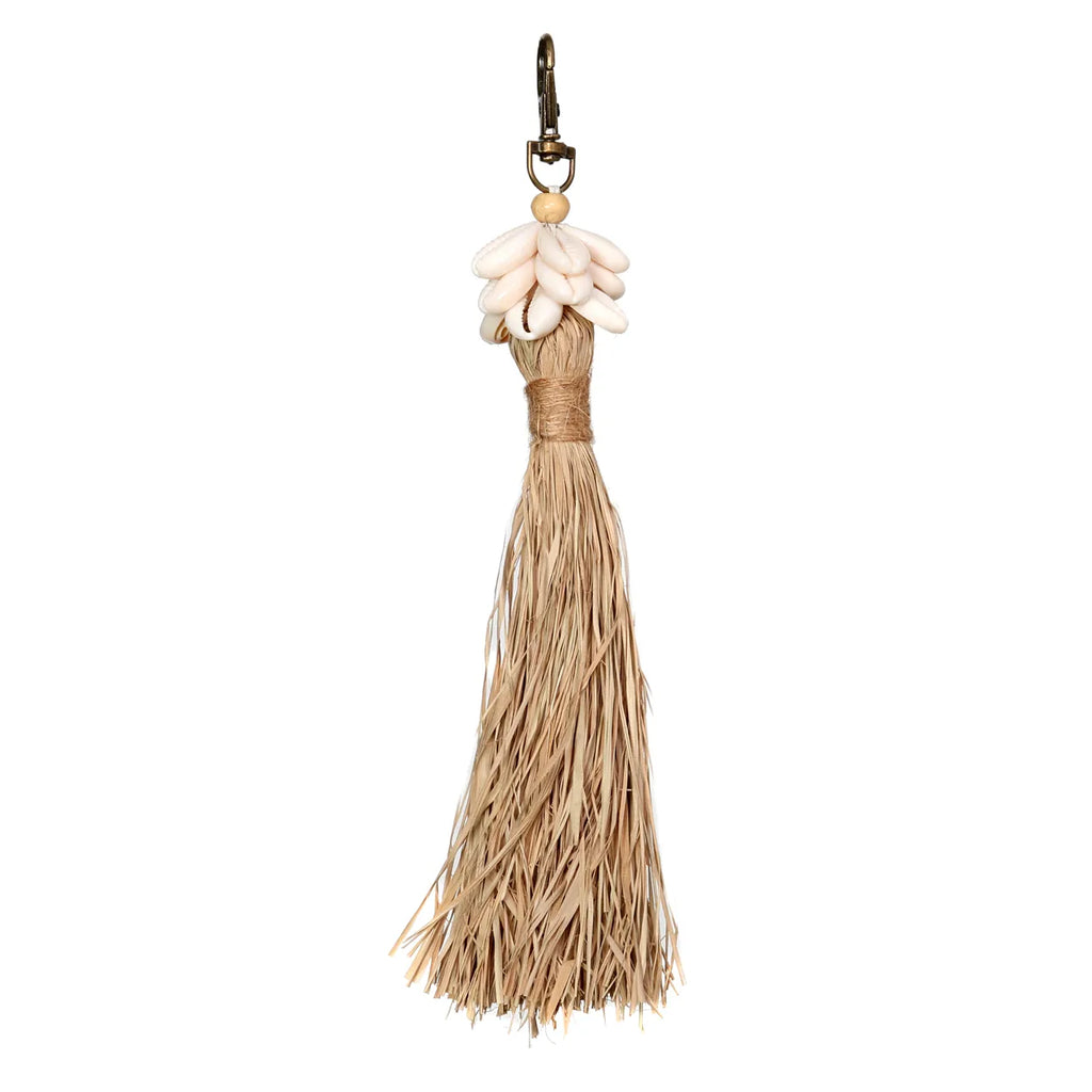 De Raffia Cowrie Shell Sleutelhanger