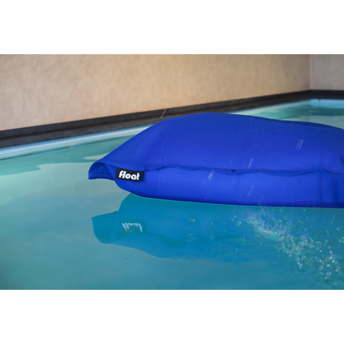 FLOAT BEANBAG ZWEMBAD - koningsblauw