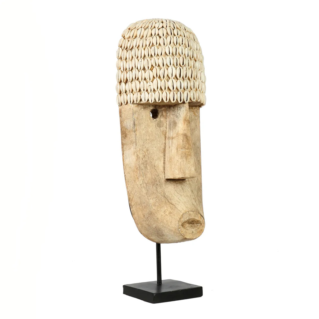 Het Cowrie Masker on Stand - Large
