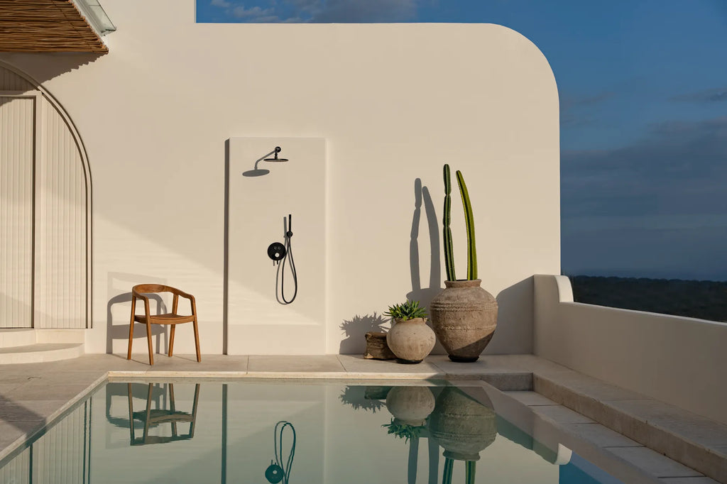 De  Nihi Oka Dining Chair - buiten